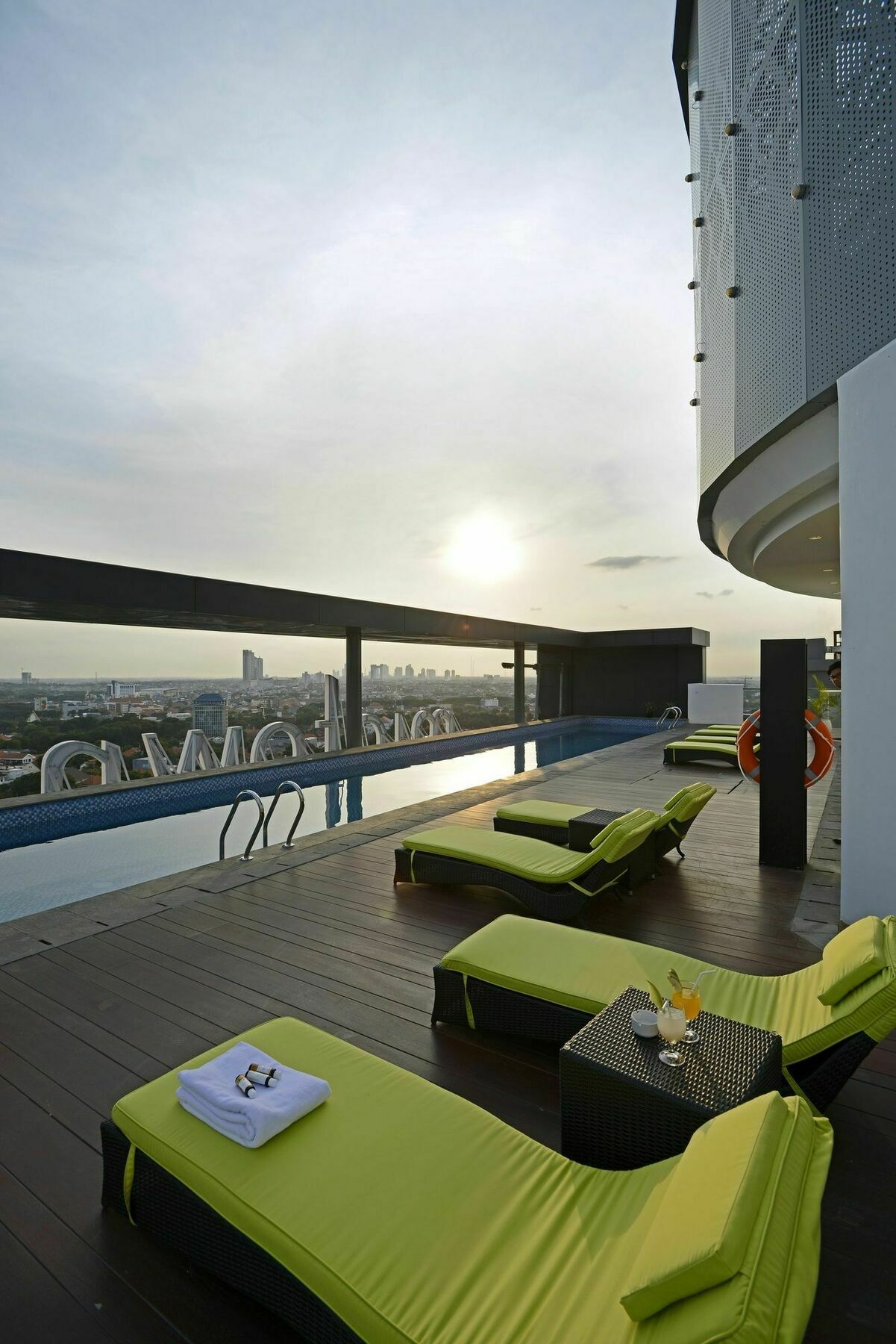 Hotel Midtown Surabaya